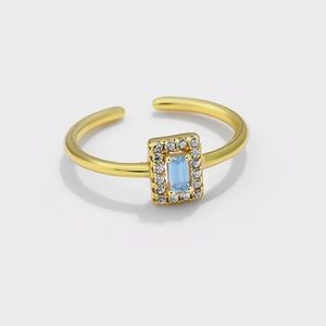 Lily Ring in Gold and Blue
